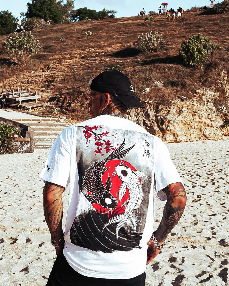 OVERSIZED FISH TEE