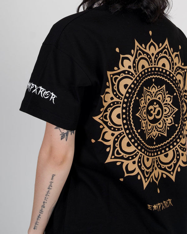 OVERSIZED MANDALA TEE