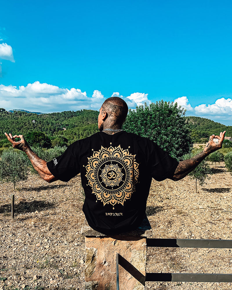 OVERSIZED MANDALA TEE